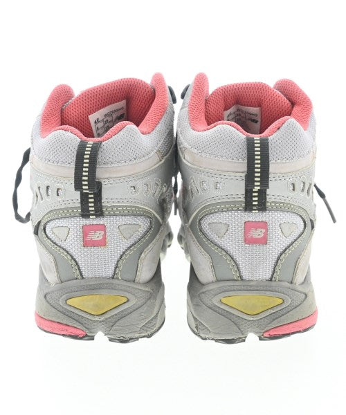 New Balance รองเท้าผ้าใบ