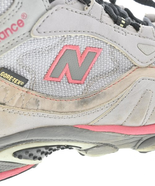 New Balance รองเท้าผ้าใบ