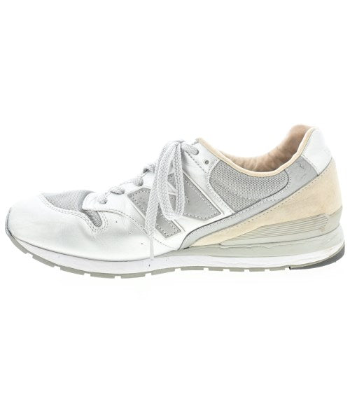 New Balance รองเท้าผ้าใบ