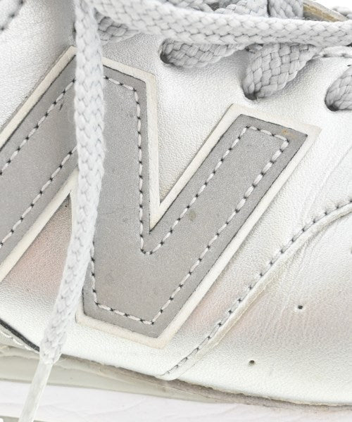 New Balance รองเท้าผ้าใบ