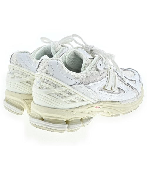 New Balance รองเท้าผ้าใบ