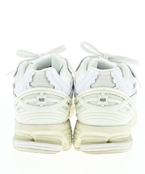 New Balance รองเท้าผ้าใบ
