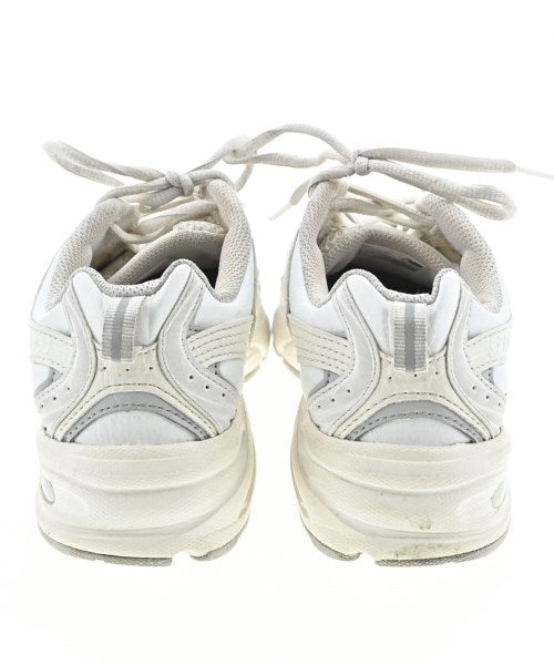 New Balance รองเท้าผ้าใบ