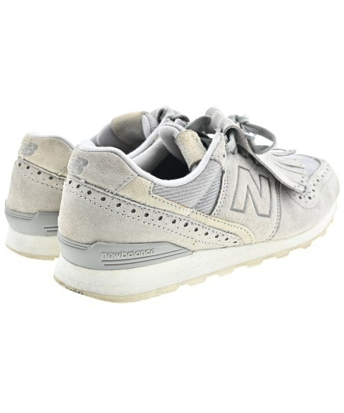 New Balance รองเท้าผ้าใบ