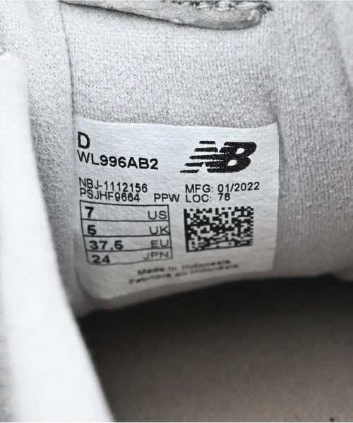 New Balance รองเท้าผ้าใบ