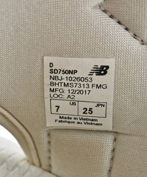 New Balance รองเท้าแตะ