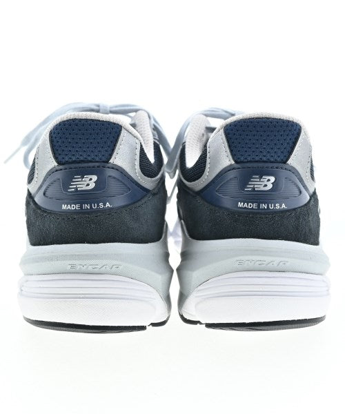 New Balance รองเท้าผ้าใบ