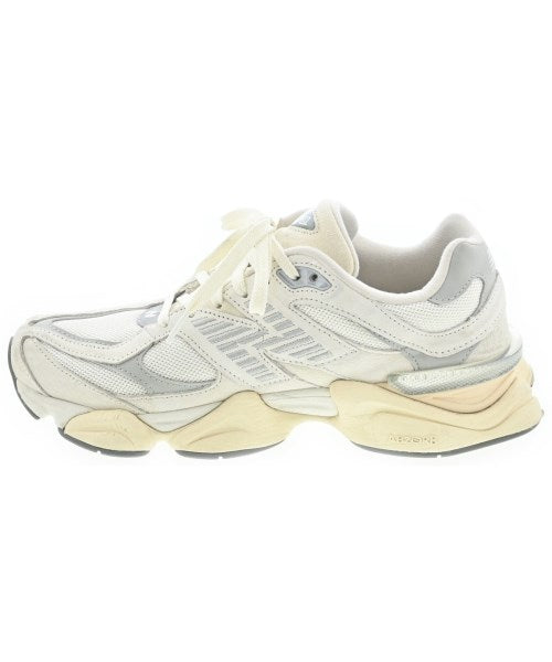 New Balance รองเท้าผ้าใบ