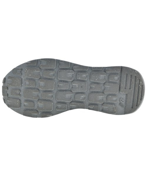 New Balance รองเท้าผ้าใบ