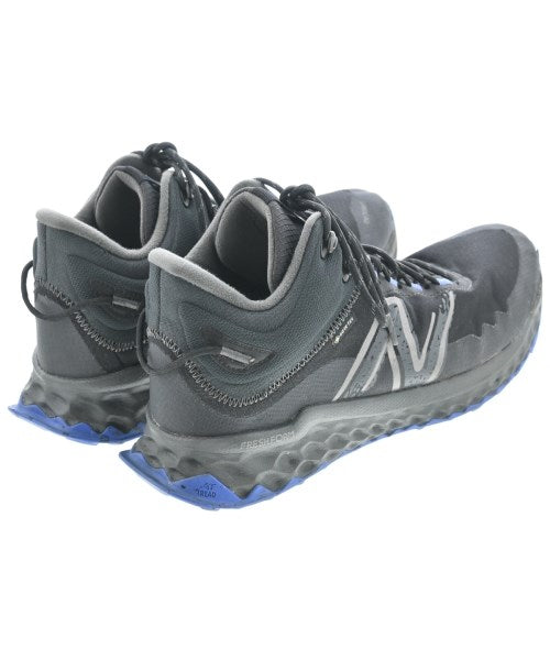 New Balance รองเท้าผ้าใบ
