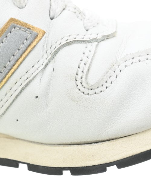 New Balance รองเท้าผ้าใบ