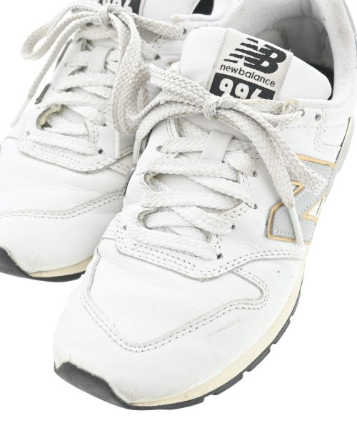New Balance รองเท้าผ้าใบ