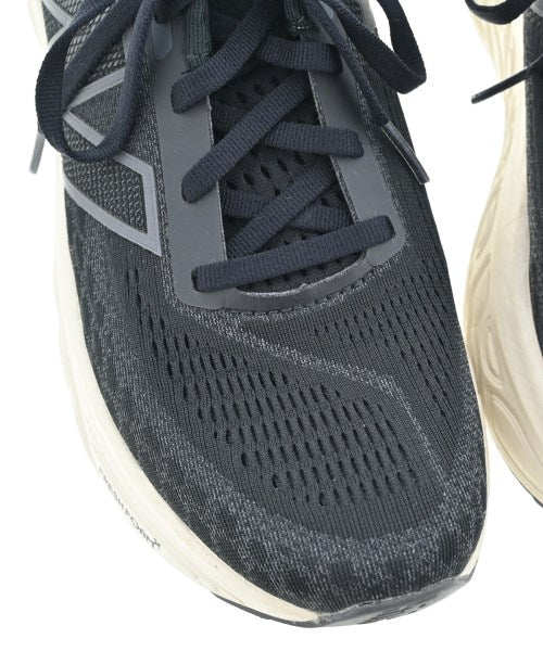 New Balance รองเท้าผ้าใบ
