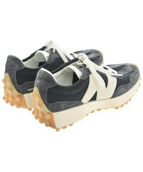 New Balance รองเท้าผ้าใบ