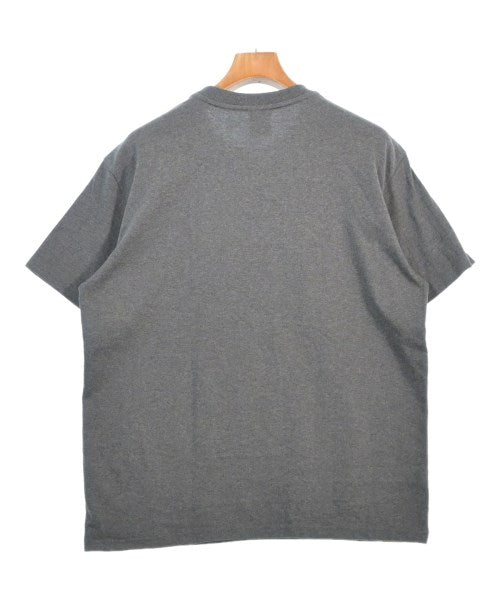 New Balance เสื้อยืด/เสื้อท็อปส์
