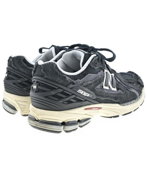 New Balance รองเท้าผ้าใบ