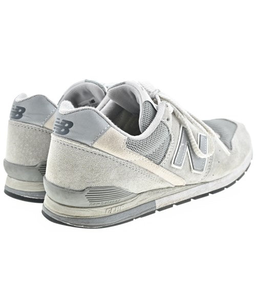 New Balance รองเท้าผ้าใบ