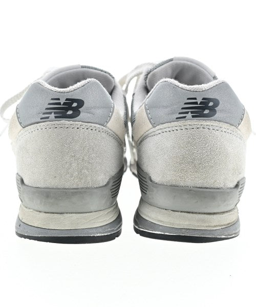 New Balance รองเท้าผ้าใบ