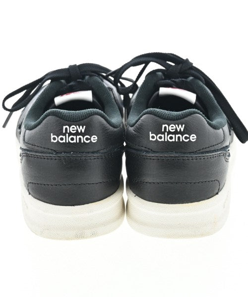 New Balance รองเท้าผ้าใบ