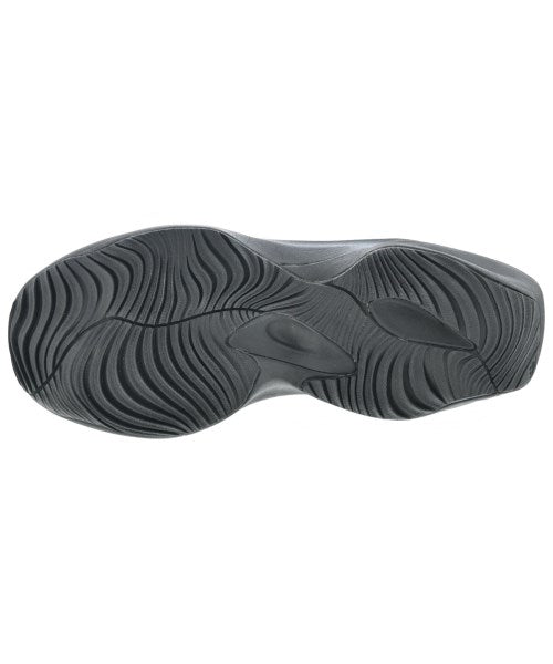 New Balance รองเท้าผ้าใบ