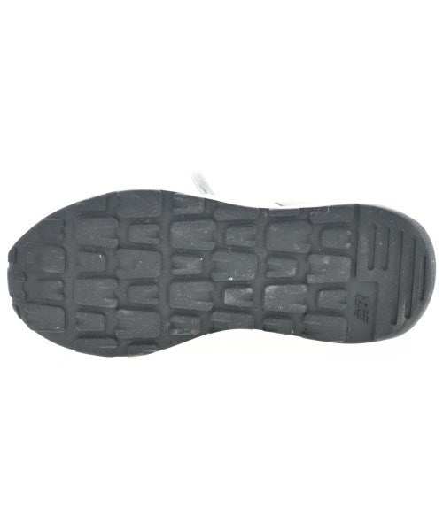 New Balance รองเท้าผ้าใบ