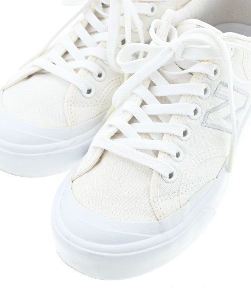 New Balance รองเท้าผ้าใบ