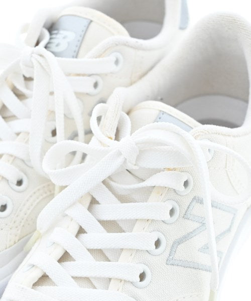 New Balance รองเท้าผ้าใบ