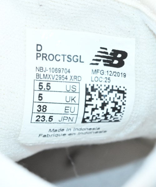 New Balance รองเท้าผ้าใบ