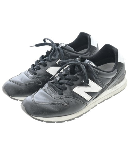 New Balance รองเท้าผ้าใบ