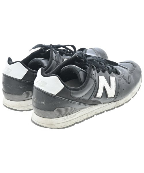 New Balance รองเท้าผ้าใบ