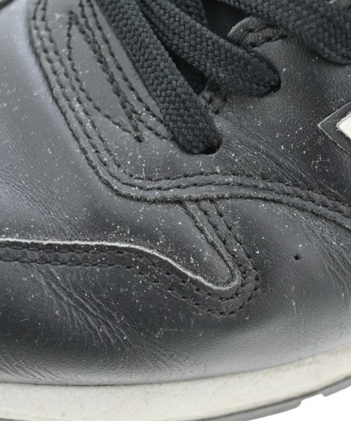 New Balance รองเท้าผ้าใบ