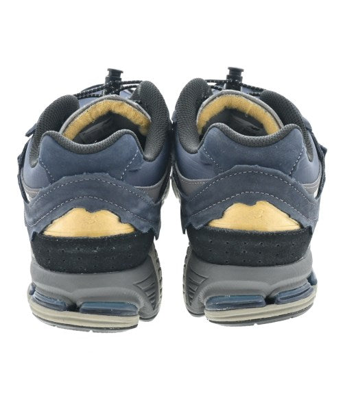 New Balance รองเท้าผ้าใบ