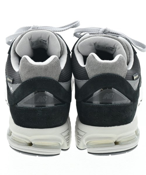 New Balance รองเท้าผ้าใบ