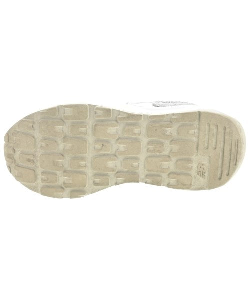 New Balance รองเท้าผ้าใบ