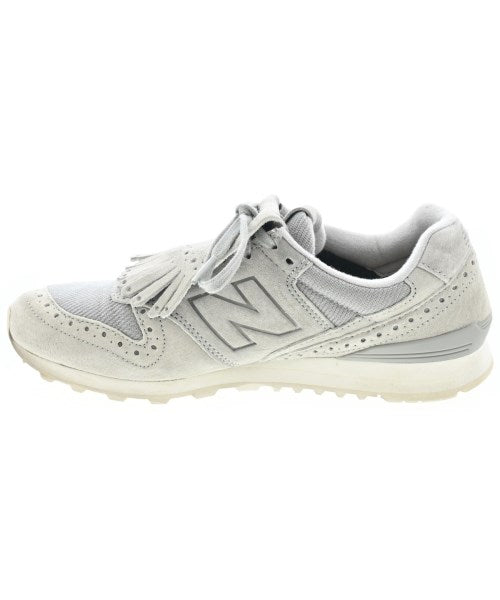 New Balance รองเท้าผ้าใบ