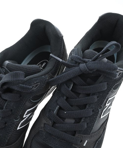 New Balance รองเท้าผ้าใบ