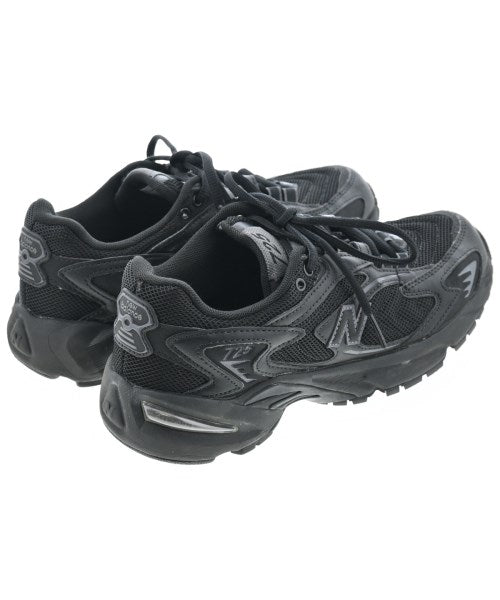 New Balance รองเท้าผ้าใบ