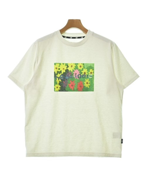 New Balance เสื้อยืด/เสื้อท็อปส์