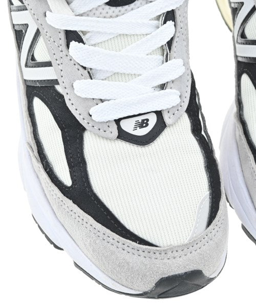 New Balance รองเท้าผ้าใบ