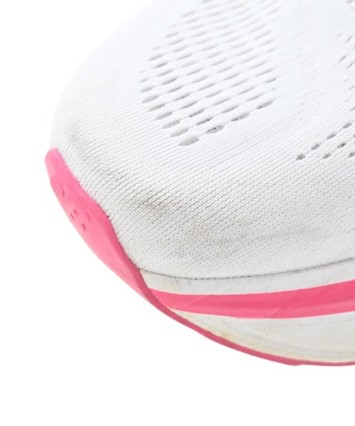 New Balance รองเท้าผ้าใบ