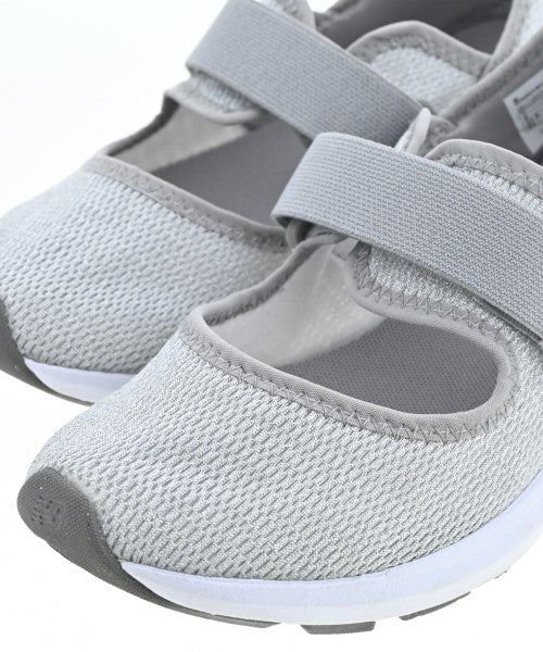 New Balance รองเท้าผ้าใบ