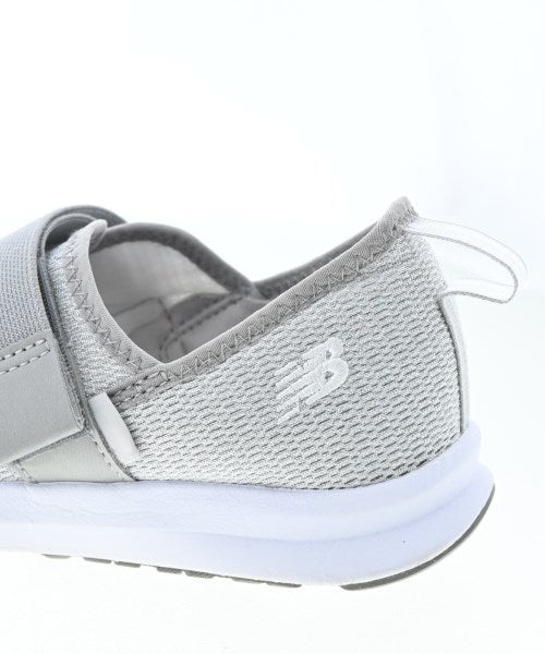 New Balance รองเท้าผ้าใบ