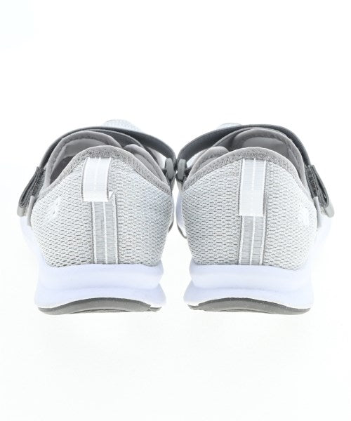 New Balance รองเท้าผ้าใบ