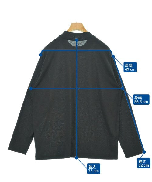 New Balance เสื้อยืด/เสื้อท็อปส์