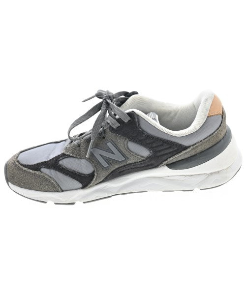 New Balance รองเท้าผ้าใบ