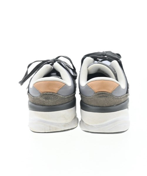 New Balance รองเท้าผ้าใบ