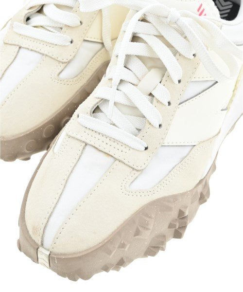 New Balance รองเท้าผ้าใบ