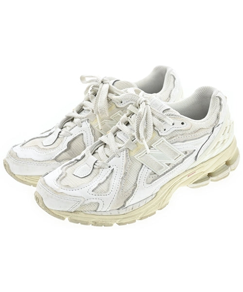 New Balance รองเท้าผ้าใบ