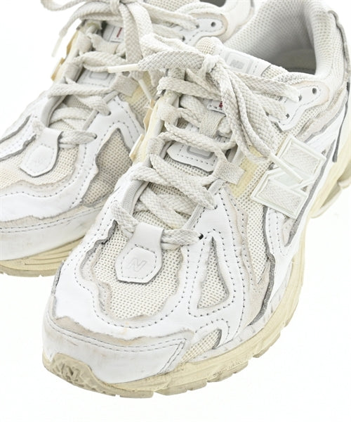 New Balance รองเท้าผ้าใบ