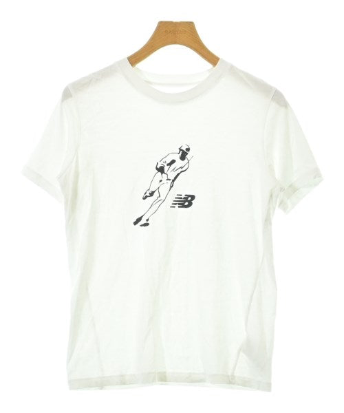 New Balance เสื้อยืด/เสื้อท็อปส์